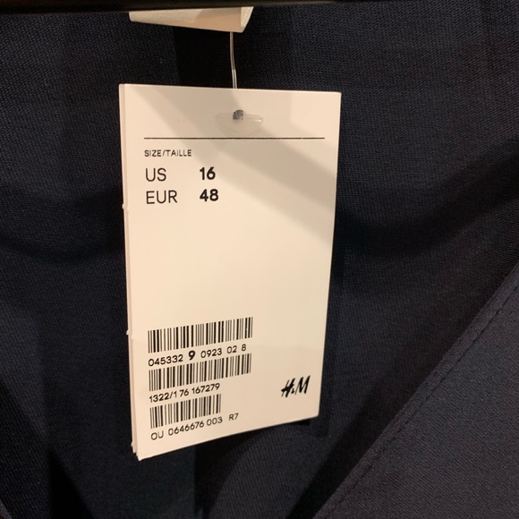 H&M wrap dress - Picture 3 of 3